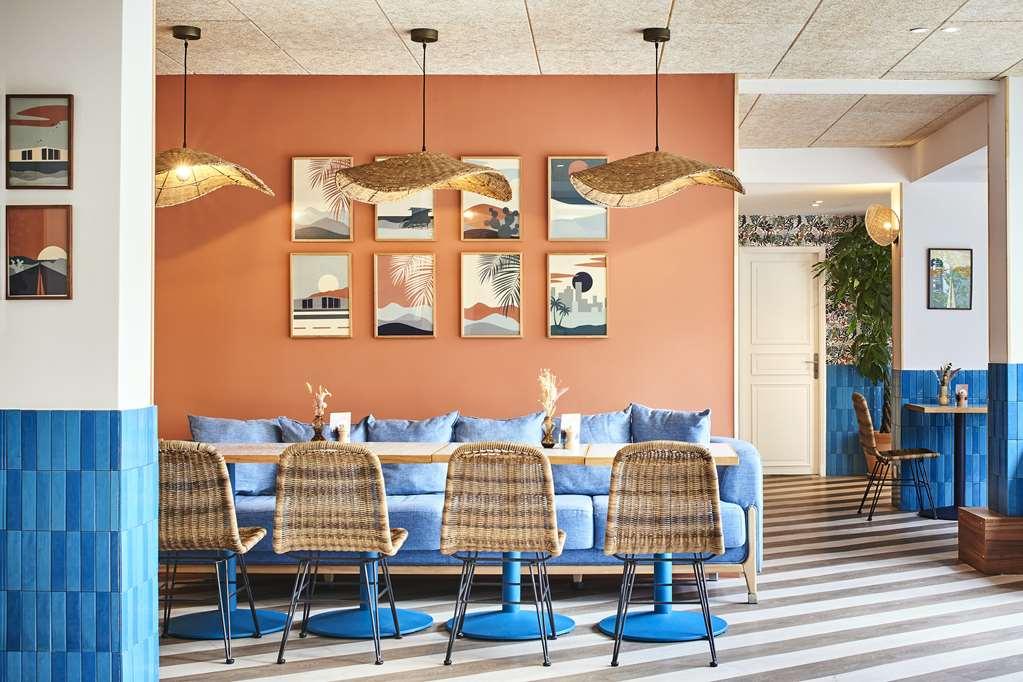 ליון Hotel Chromatics & Restaurant Hill Club By Happyculture מסעדה תמונה